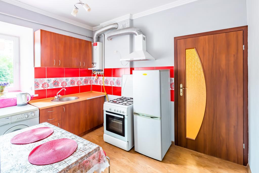 Rainbow Apartment Near Rynok Sq Lviv Dış mekan fotoğraf