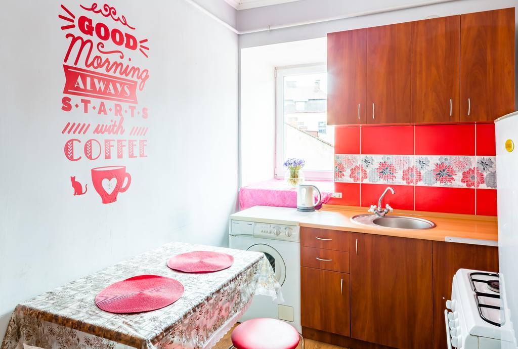 Rainbow Apartment Near Rynok Sq Lviv Dış mekan fotoğraf